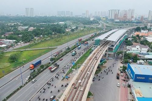 Đầu tư tuyến xe buýt nhanh đồng bộ với tuyến metro Bến Thành - Suối Tiên