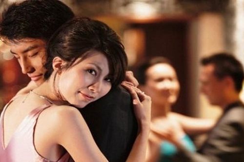 Phụ nữ phải biết cách khiến chồng lo phải giữ