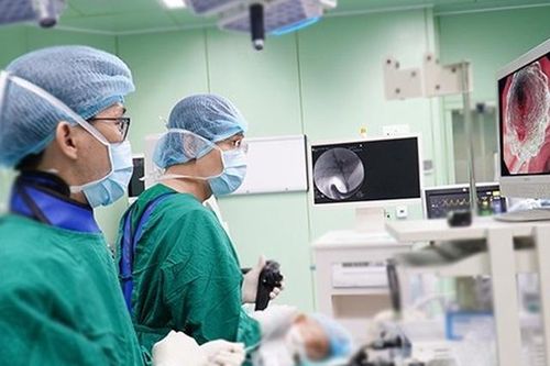 Cứu sống cụ bà 84 tuổi nhiễm trùng do ung thư đường mật