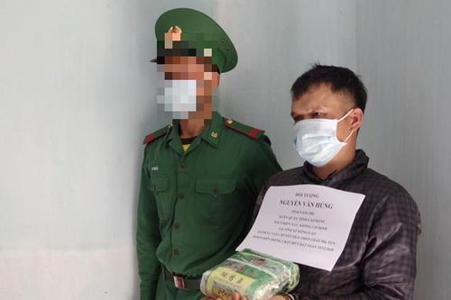 Bắt đối tượng vận chuyển 1 kg ma túy từ Lào vào Việt Nam tiêu thụ