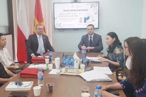 Ra mắt sách 'Bieguni, những người không ngừng chuyển động' tại TPHCM