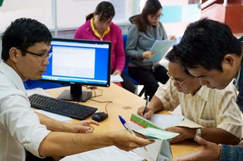 'Tinh giản biên chế nhưng không đẩy công chức dôi dư ra đường'