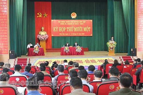 Kỳ họp thứ mười một, HĐND huyện Sốp Cộp khóa III