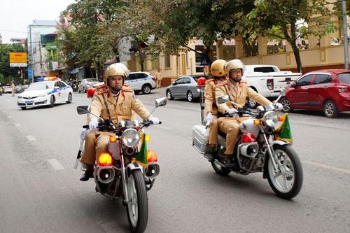 Ra quân đợt cao điểm đảm bảo trật tự an toàn giao thông