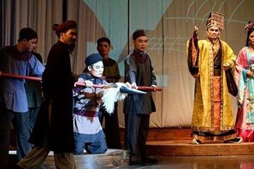 Cần đầu tư nhiều hơn cho… khán giả sân khấu