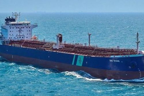 Tàu dầu Singapore phát nổ, nghi bị tấn công ở cảng của Ả Rập Saudi