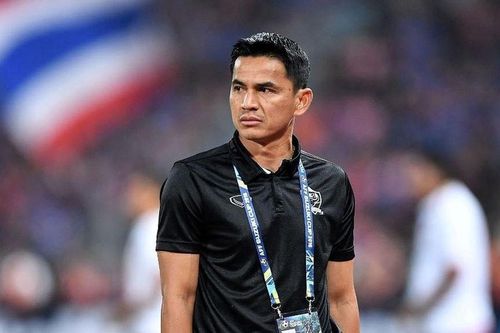 HLV ngoại ở V-League: Kiatisak vượt 'tượng đài' Petrovic?