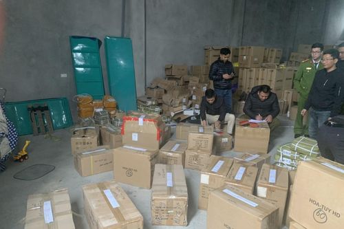 Gần 10.000 linh kiện, phụ tùng ô tô, đồ kim khí không rõ nguồn gốc bị tạm giữ