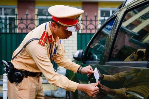 Sớm gỡ 'gánh nặng' đỗ xe trên vỉa hè