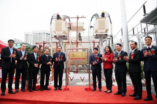 EVNHANOI gắn biển công trình ''Xây dựng trạm biến áp 110kV Minh Khai và nhánh rẽ''