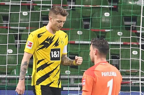 Dortmund thắng trận sau khi thay HLV