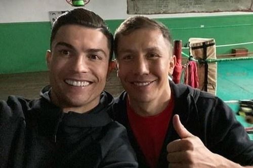 Ronaldo tập luyện cùng nhà vô địch quyền anh hạng trung