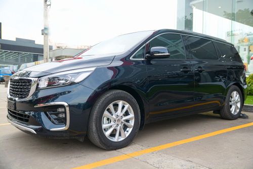 Chi tiết Kia Sedona Signature giá từ 1,289 tỷ đồng tại Việt Nam