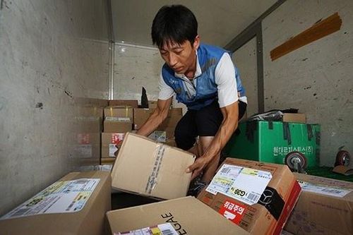Văn hóa 996 ở Hàn vắt kiệt sức người giao hàng đến chết