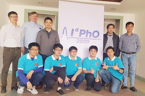 Năm học sinh đoạt huy chương Kỳ thi Olympic Vật lý quốc tế