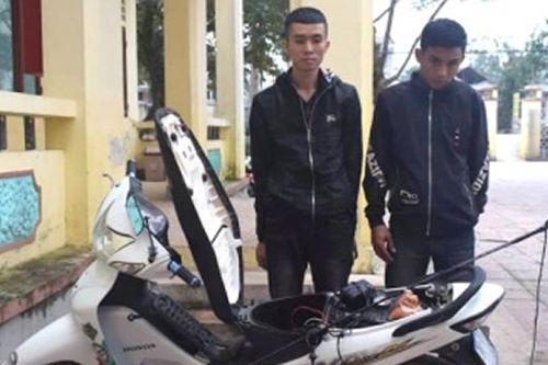 Truy bắt 2 'cẩu tặc' trong đêm