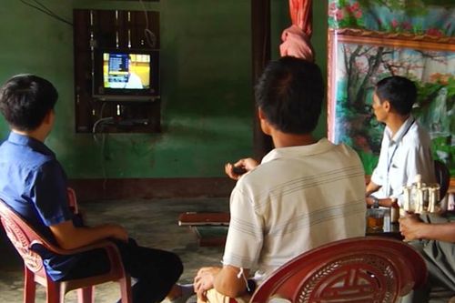 Hà Giang hỗ trợ đầu thu truyền hình số mặt đất tới các hộ nghèo, hộ cận nghèo