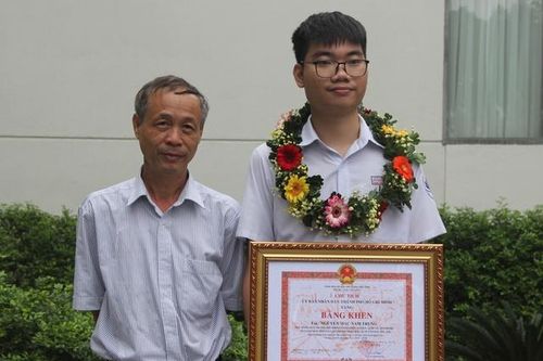 TP.HCM: Đề xuất thưởng 200 triệu đồng cho học sinh giành HCV quốc tế