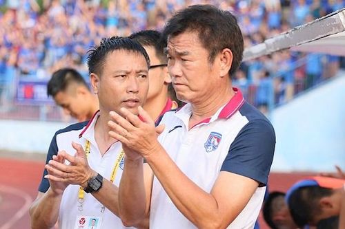 Xúc động với tâm thư HLV Phan Thanh Hùng gửi chia tay Than Quảng Ninh