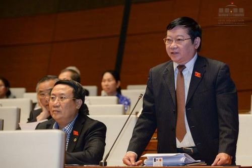 Cần công khai danh tính người mua bằng giả tiếng Anh ở Đại học Đông Đô