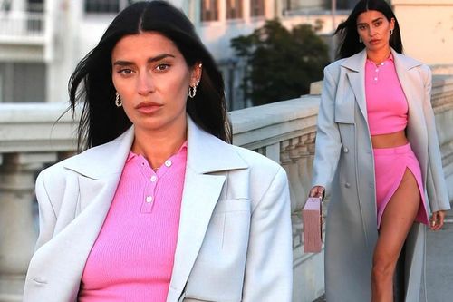 Nàng WAG nóng bỏng Nicole Williams mặc cắt xẻ, đẹp như fashionista trên phố