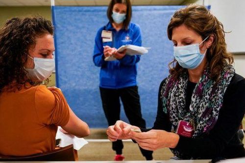 Hai thách thức lớn nhất của chiến dịch tiêm chủng COVID tại Mỹ