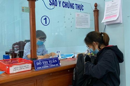 Tinh giản biên chế gắn với đẩy mạnh phân cấp ủy quyền
