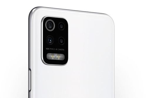 Smartphone 'nồi đồng cối đá', RAM 4 GB, pin 4.000 mAh, giá 7 triệu đồng