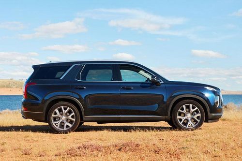 SUV Hyundai trang bị động cơ V6, giá hơn 1 tỷ đồng