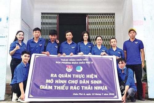 Tăng cường giáo dục lý tưởng cách mạng, đạo đức, lối sống cho thanh, thiếu niên