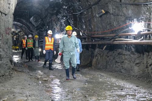 Thông hầm dẫn nước Dự án mở rộng Nhà máy Thủy điện Đa Nhim