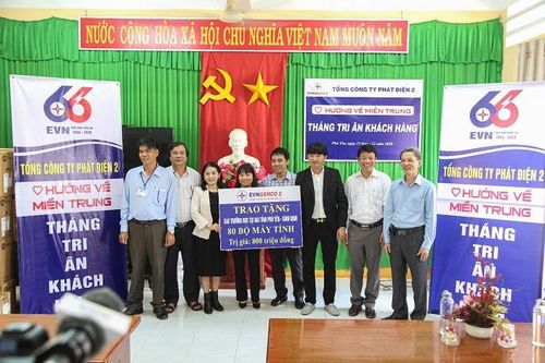 EVNGENCO 2 trao tặng 80 máy tính cho các trường học tại tỉnh Phú Yên và Bình Định