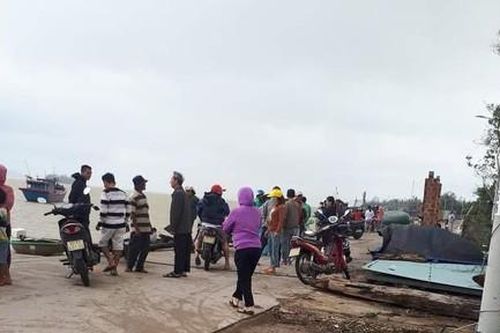 Hai anh em mất tích vì lật ghe trên sông Thu Bồn
