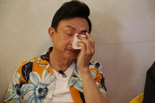 Xúc động hình ảnh Chí Tài trong gameshow vì người nghèo 1 tuần trước khi qua đời