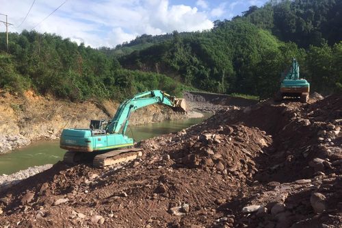 Thủy điện tích 'bom nước' trái phép ở Huế: Bao nhiêu hecta rừng bị ảnh hưởng?
