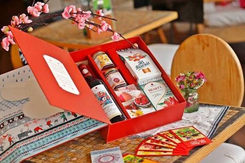 Ban Bí thư nghiêm cấm tặng quà Tết lãnh đạo dưới mọi hình thức