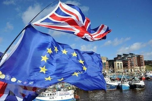 Anh gặp rủi ro pháp lý nếu thỏa thuận EU-Anh được phê chuẩn sau 31-12