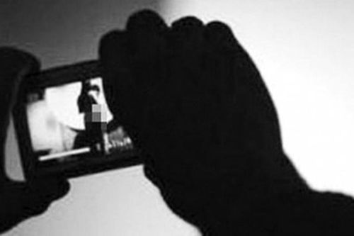 52 clip 'nóng bỏng' lưu hình ảnh các cặp đôi tại nhà nghỉ khu vực nào?