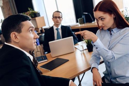 'Tôi khuyên các đôi đừng cưới nhau nếu không lập hợp đồng hôn nhân'