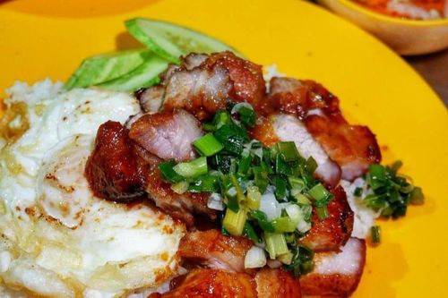 Hàng quán mở khuya ở quận 1