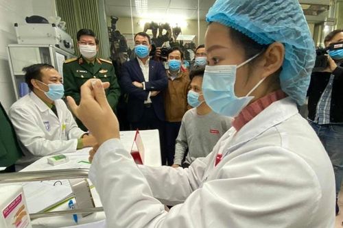 Những tình nguyện viên đầu tiên của Việt Nam thử nghiệm vaccine phòng Covid-19