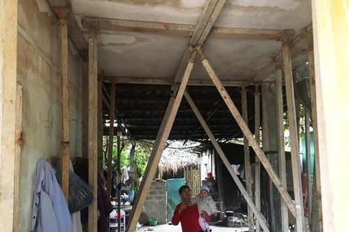 Xây dựng tổ hợp khách sạn gây nứt nhà dân