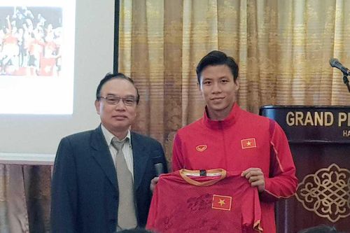 ĐTQG Việt Nam cập nhật kiến thức về dinh dưỡng thể thao