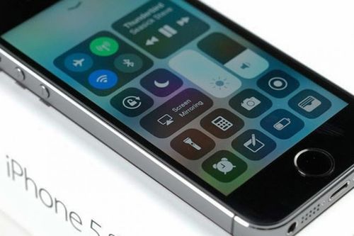 iPhone đời cũ đã được Apple cập nhật tính năng cảnh báo nhiễm Covid-19