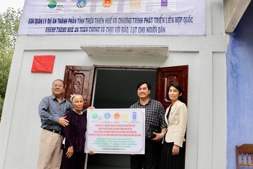 Xây dựng hơn 3.500 căn nhà an toàn chống chịu bão ở các tỉnh ven biển