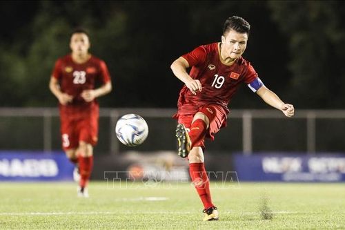 Quang Hải và Tiến Linh có nguy cơ chấn thương do thi đấu liên tục