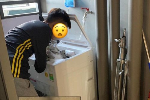 Hành động của người vợ khi thấy chồng lười việc nhà khiến 'hội chị em' phải trầm trồ