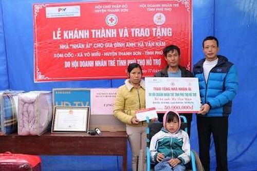 Hội Doanh nhân trẻ tỉnh bàn giao nhà nhân ái
