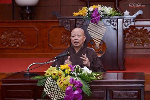 Khóa huân tu tập trung tại TP.HCM : Thảo luận về nghi lễ Phật giáo thời hiện đại