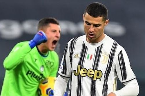 Ronaldo và Messi đều nhạt nhòa, Barca vui nhưng Juventus lại buồn